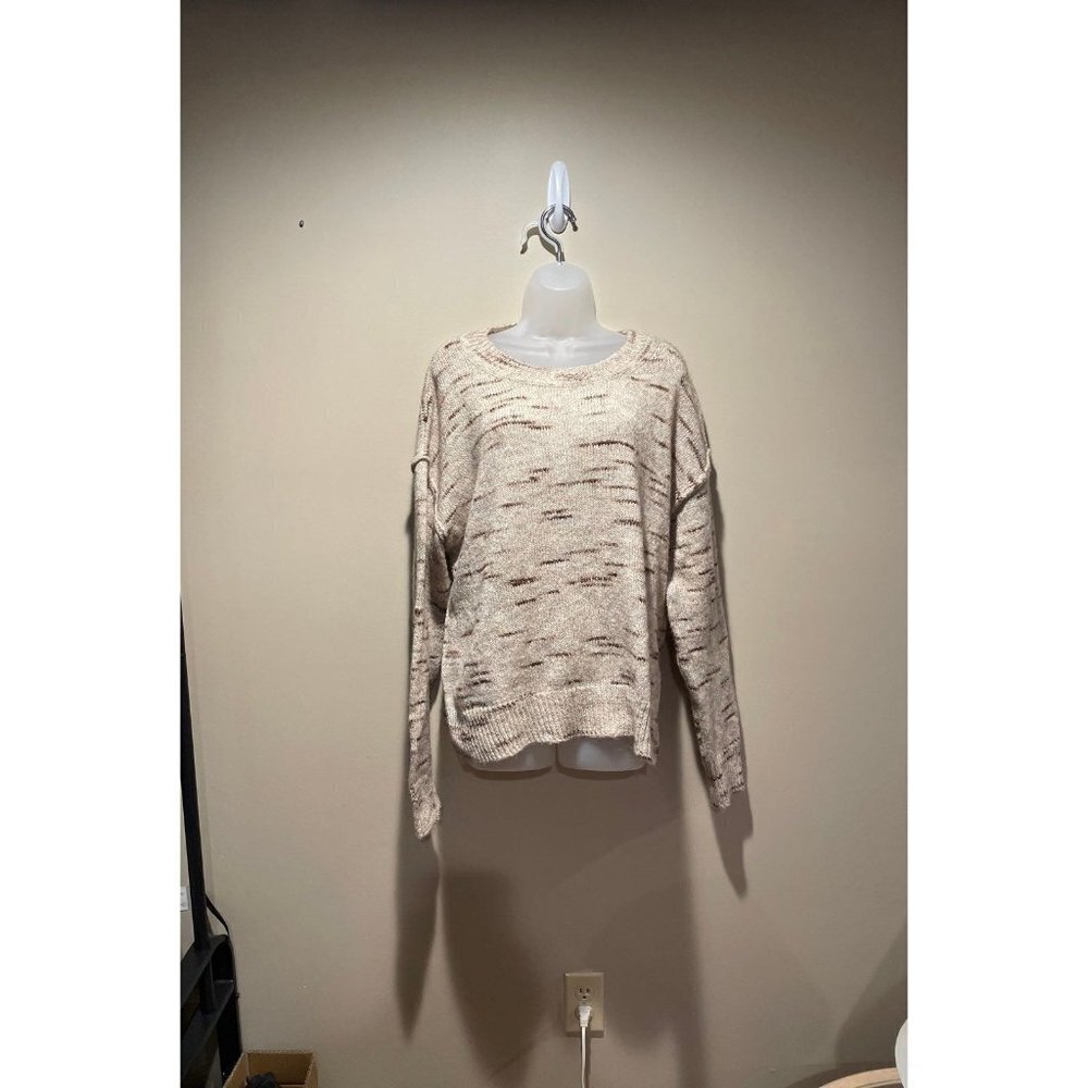 L Max Studio Sweater